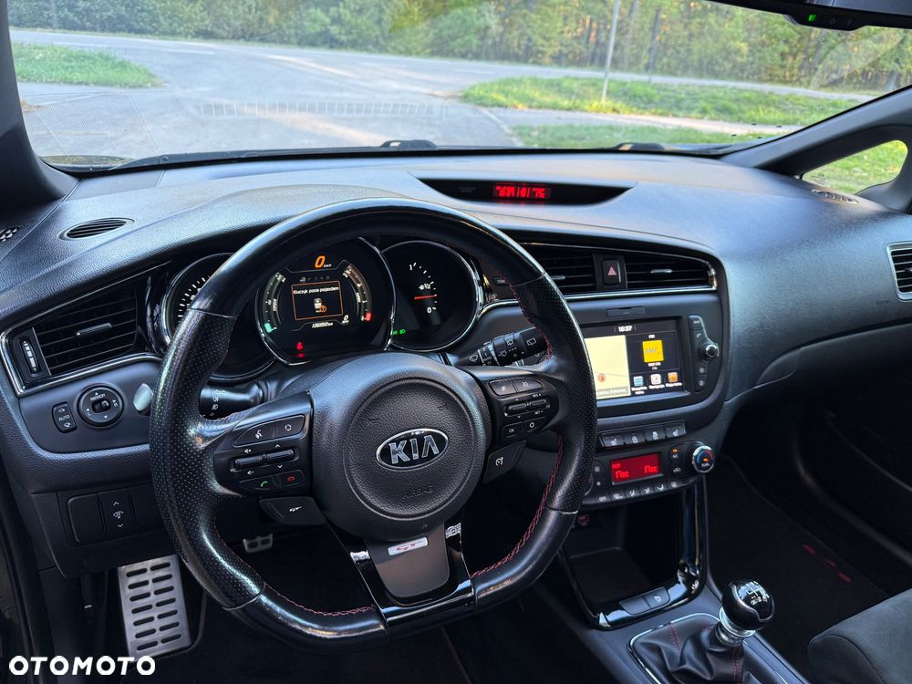 Kia Ceed 1.6 T-GDI GT-Track - 11