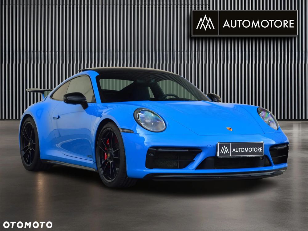 Porsche 911 Carrera 4 GTS - 5