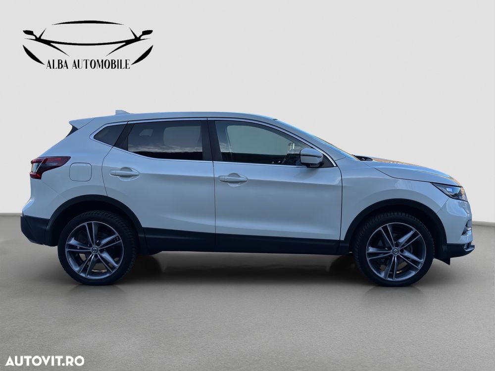 Nissan Qashqai 1.6 DCI N-Connecta - 12