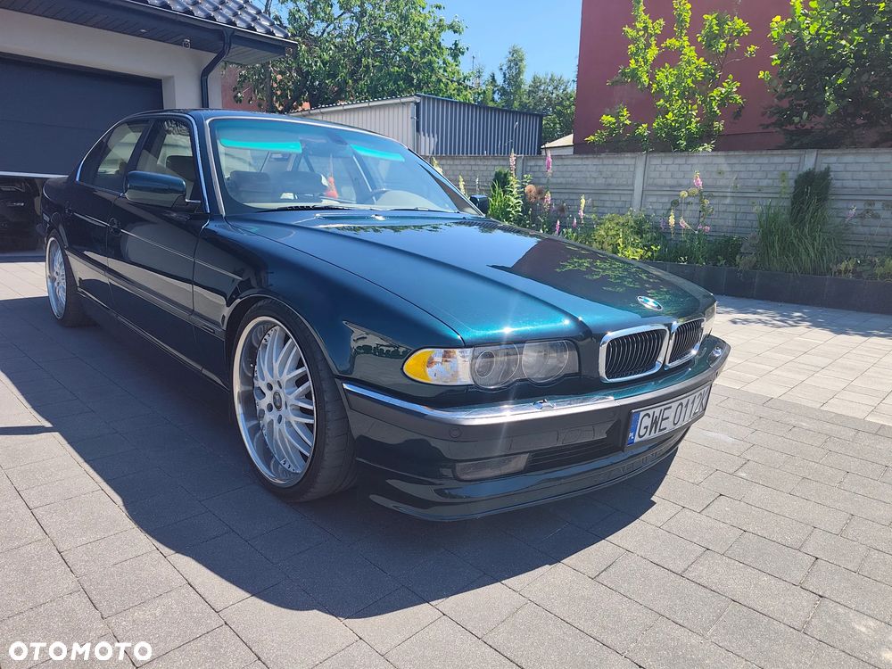 BMW Seria 7 740i - 1