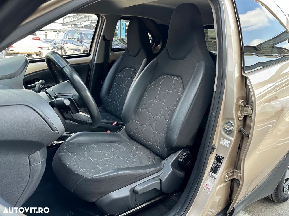 Toyota Aygo X 1.0l CVT Exclusive - 9