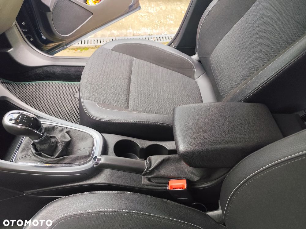 Opel Astra 1.4 T Executive EU6 - 10
