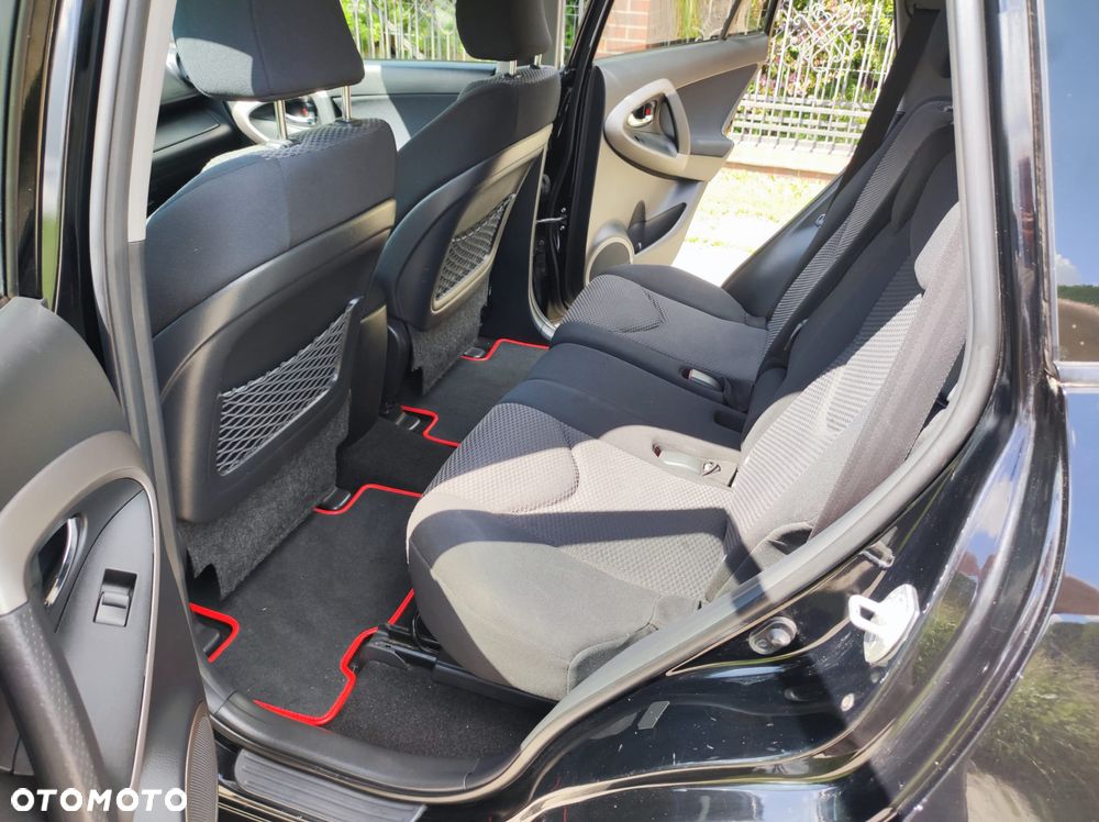 Toyota RAV4 2.0 VVT-i Sol - 24