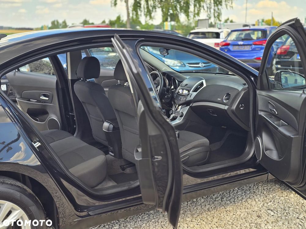 Chevrolet Cruze 1.6 - 11