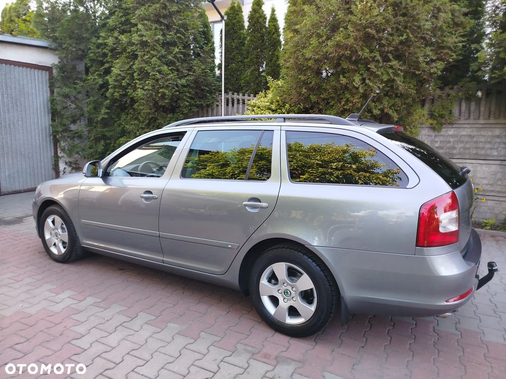 Skoda Octavia 1.6 TDI DPF FAMILY - 11