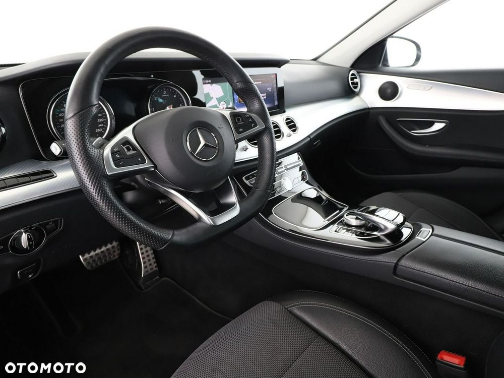 Mercedes-Benz Klasa E 220 d 4-Matic All-Terrain Avantgarde - 15