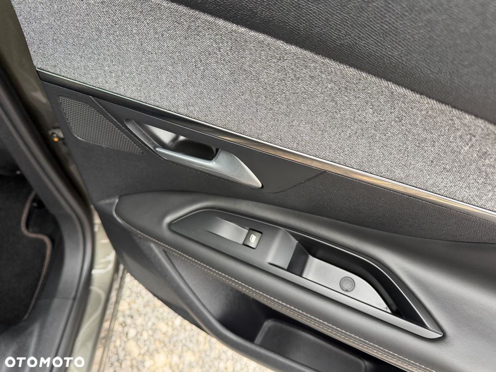 Peugeot 3008 BlueHDi 120 Stop & Start EAT6 Allure - 29