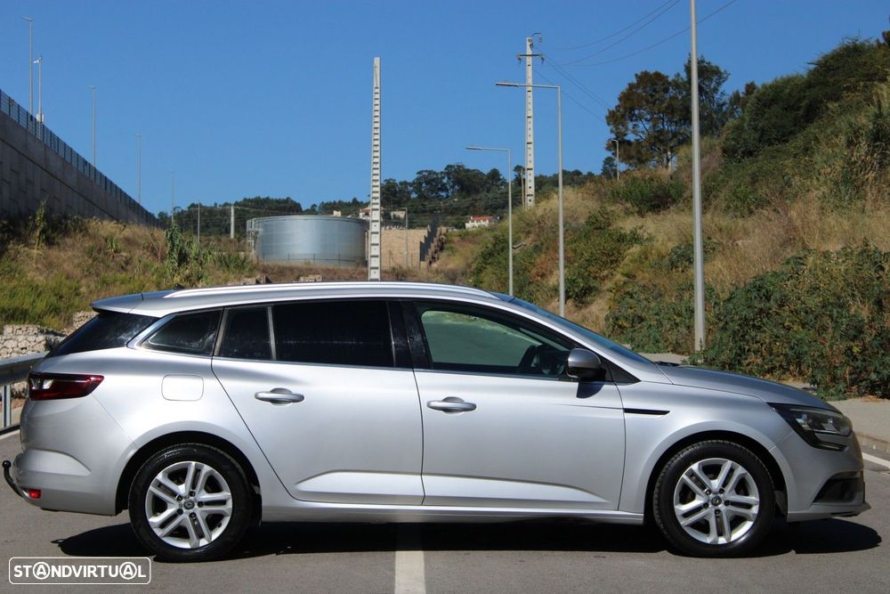 Renault Mégane Sport Tourer 1.5 dCi Limited EDC - 13