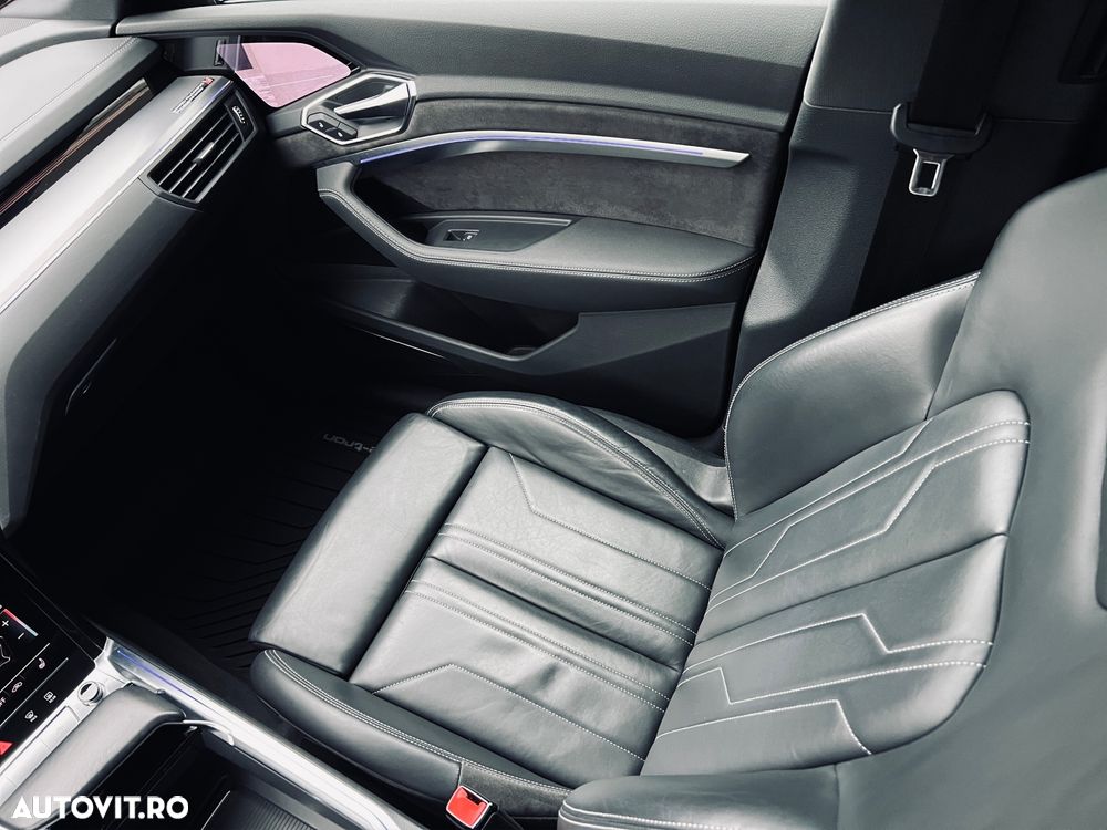 Audi e-tron 55 quattro S line - 18