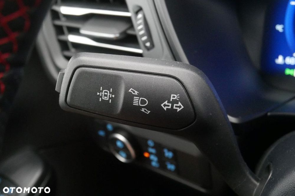 Ford Kuga - 39