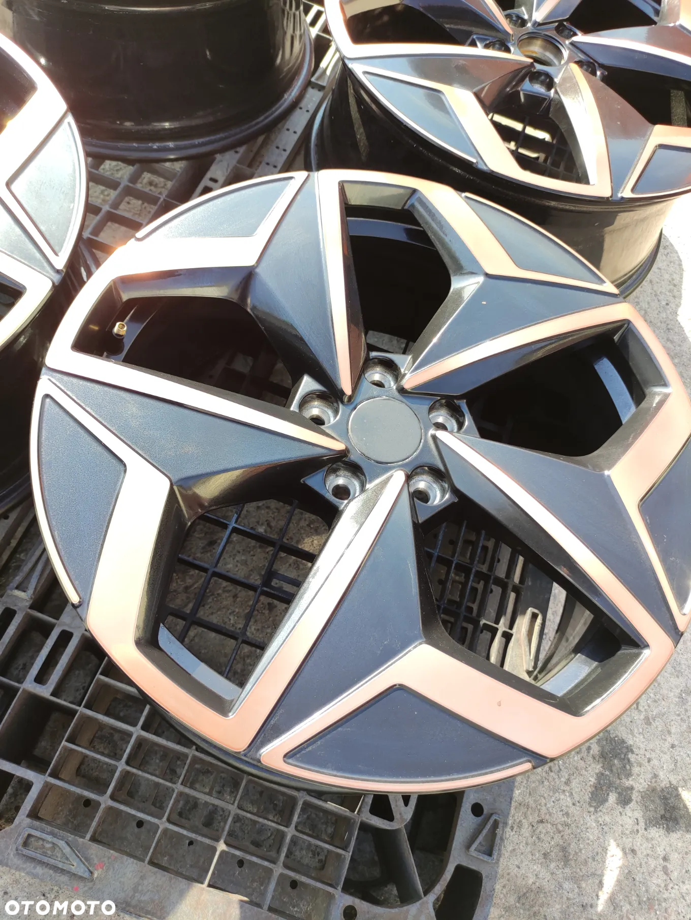 5x112 Alufelgi Felgi Aluminiowe 19 VW 10A ID.3 GOLF V 5 VI 6 VII 7 VIII 8 Skoda Octavia III IV 3 4  SEAT LEON II III IV 2 3 4 Cupra  Audi A3 8P 8V  Legnica ALU-RAD - 10