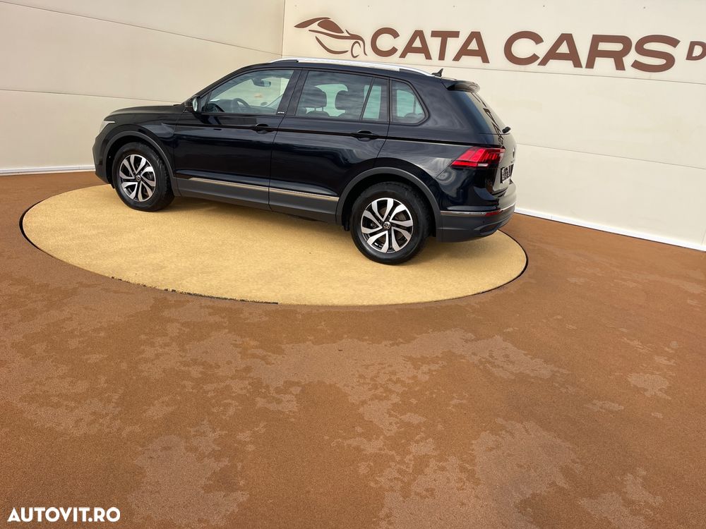 Volkswagen Tiguan 2.0 TDI SCR DSG ACTIVE - 9