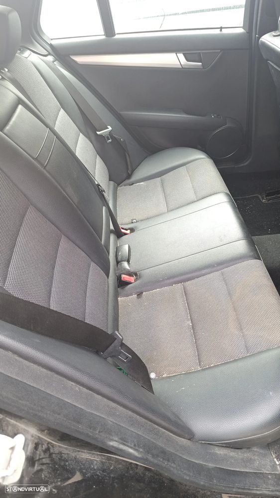 Mercedes-Benz C 180 Station CDI DPF (BlueEFFICIENCY) Avantgarde - 12