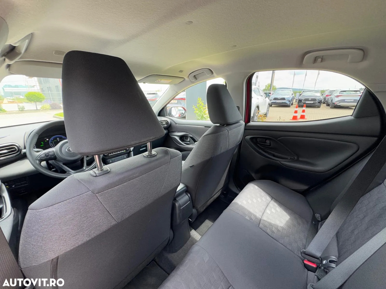Toyota Yaris 1.5 116 CP HEV Business - 12