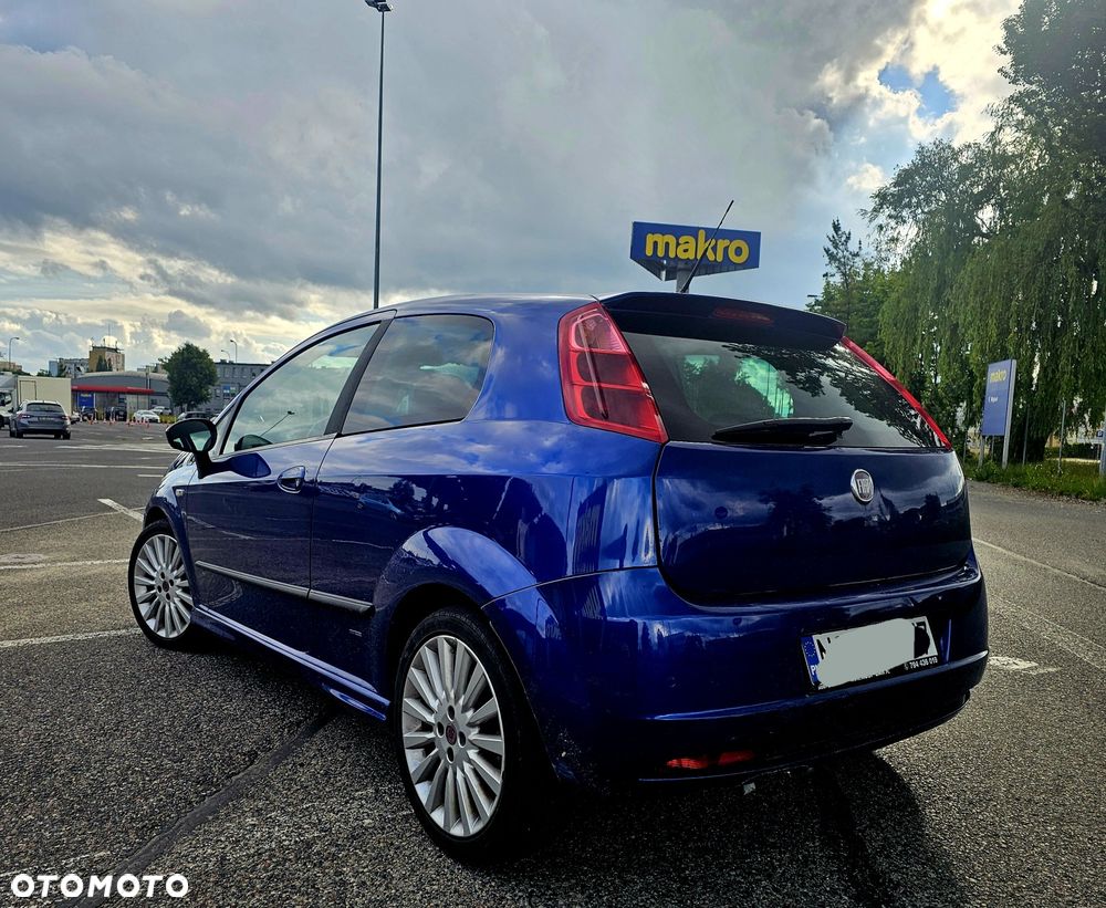 Fiat Grande Punto - 2
