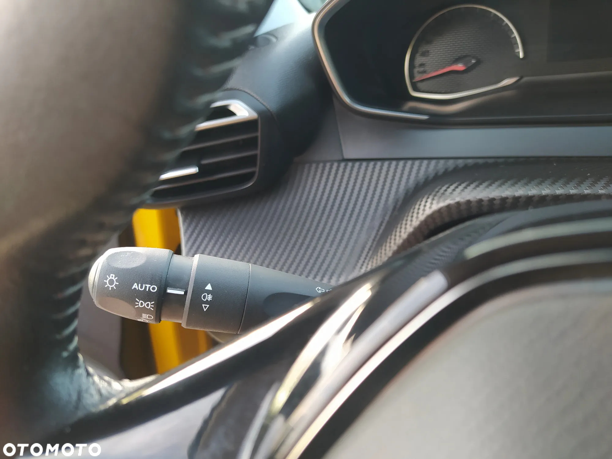 Peugeot 208 PureTech 75 Active Pack - 19