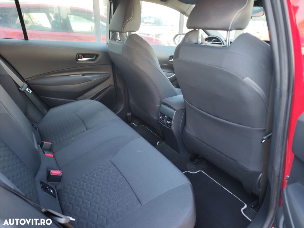 Toyota Corolla 1.8 Business Edition - 17