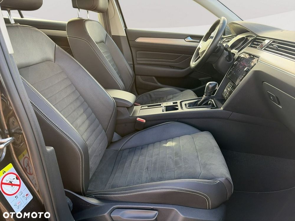 Volkswagen Passat - 27