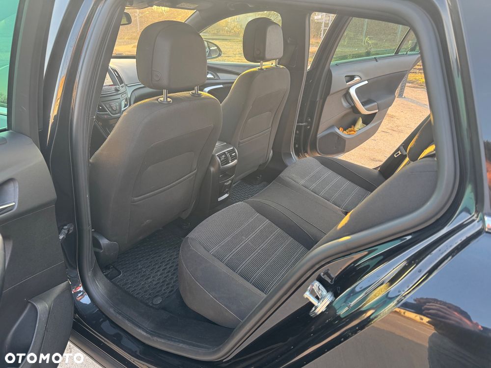 Opel Insignia - 21