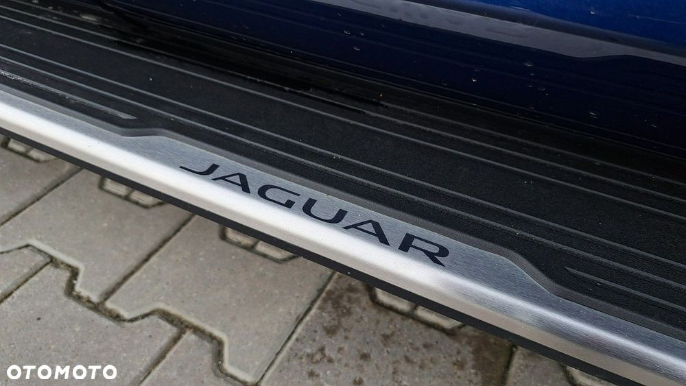 Jaguar E-Pace - 22