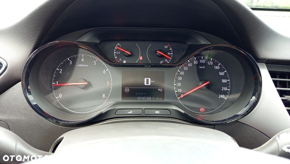 Opel Crossland X 1.2 Edition - 10