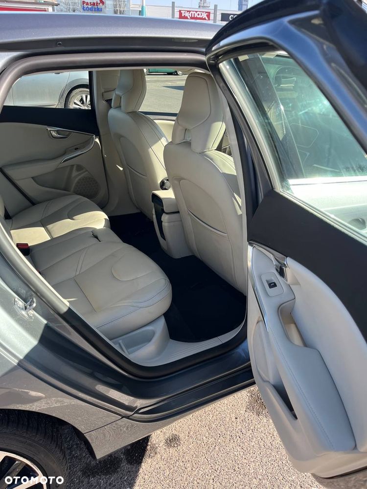 Volvo V40 D3 Drive-E Inscription - 11