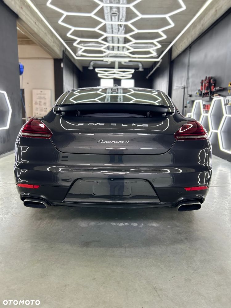 Porsche Panamera 4 PDK - 4