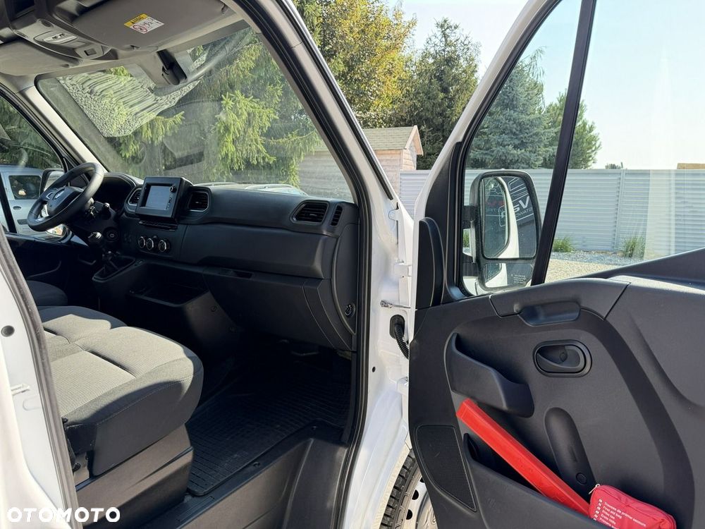 Mercedes-Benz Sprinter - 10
