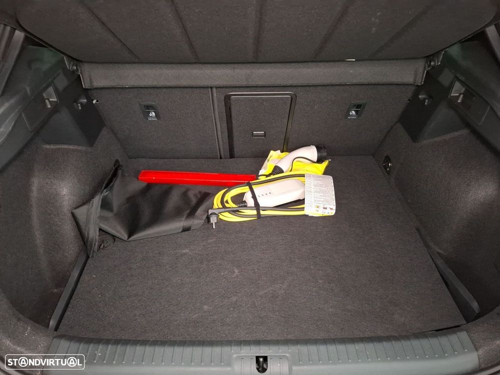 Cupra Formentor 1.5 e-Hybrid DSG - 26