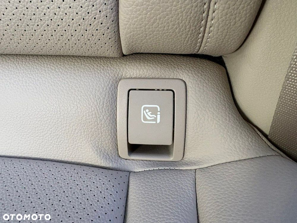 Mercedes-Benz GLC - 15