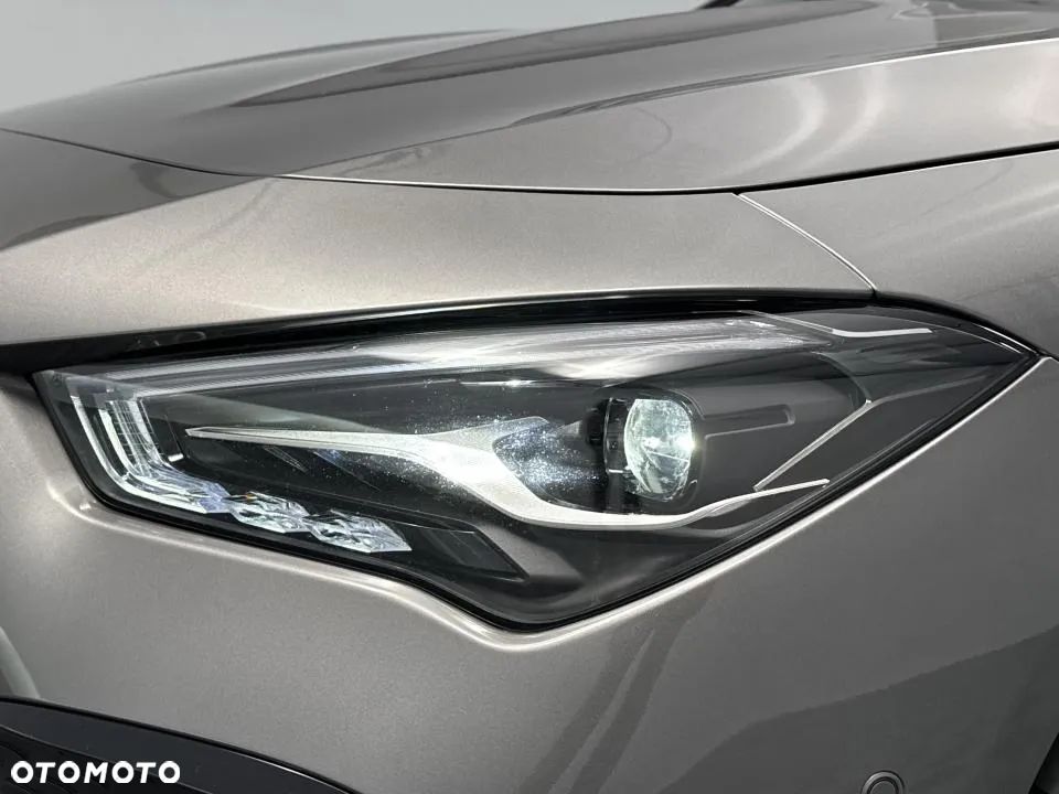 Mercedes-Benz CLA 180 AMG Line 7G-DCT - 24