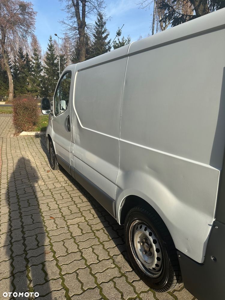 Opel Vivaro - 18