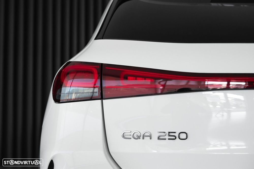 Mercedes-Benz EQA 250 AMG Line - 10