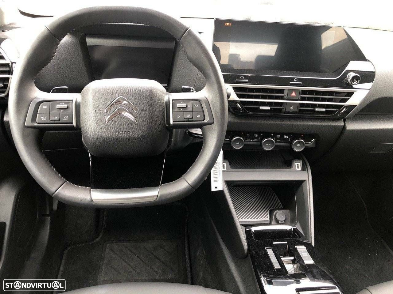 Citroën C4 X 1.2 PureTech Plus EAT8 - 8