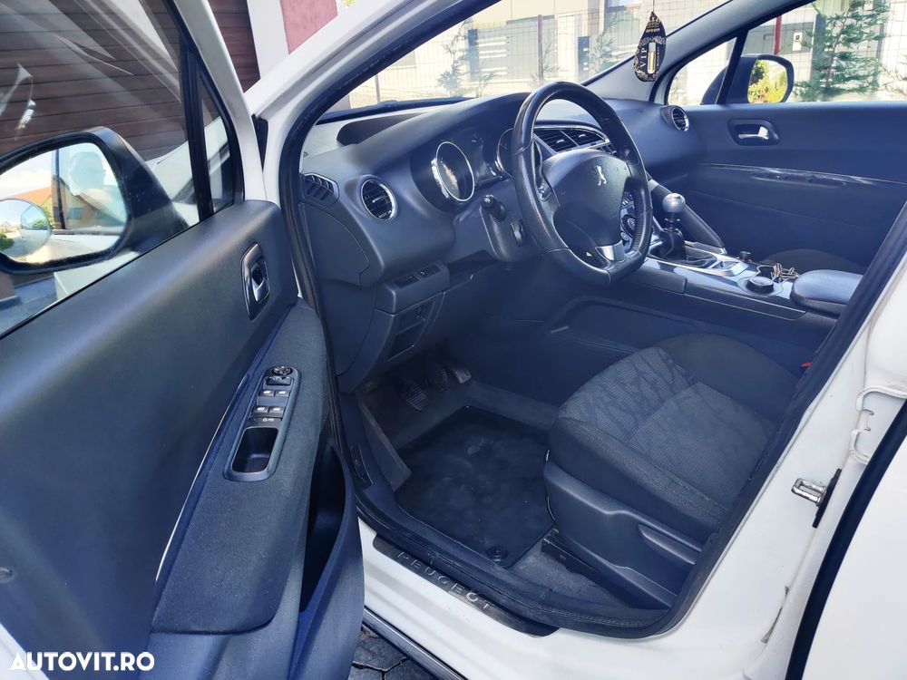 Peugeot 3008 2.0 HDI Premium Pack - 5