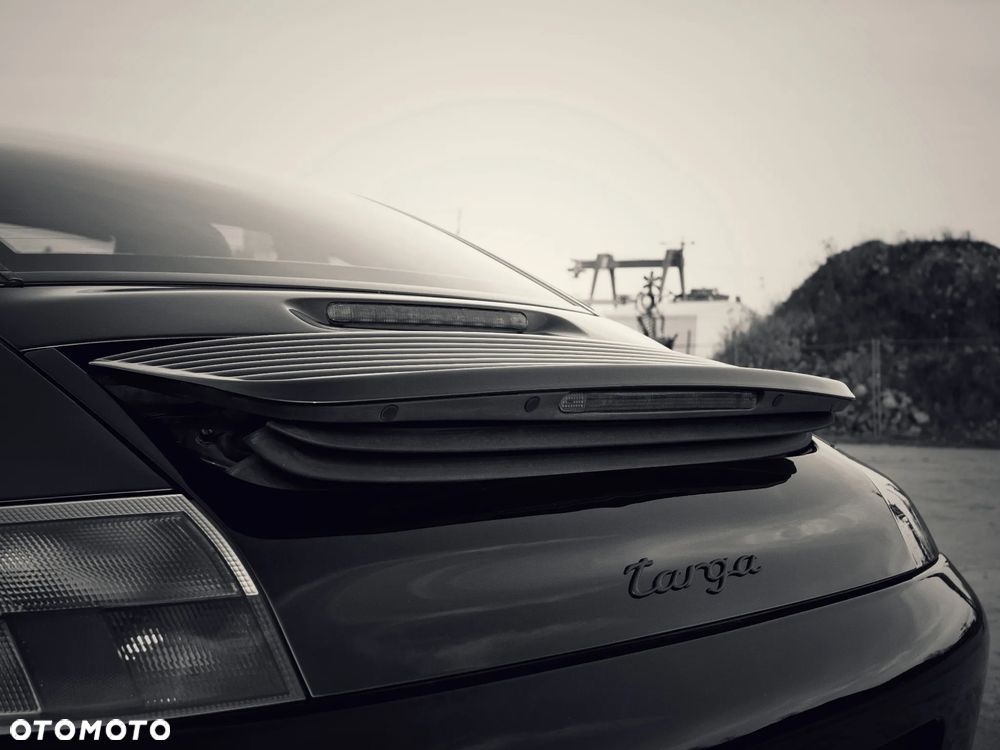 Porsche 911 Targa - 28