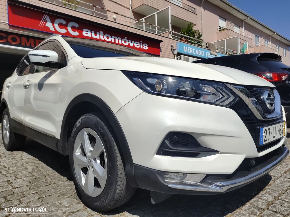 Nissan Qashqai 1.5 dCi N-Connecta Business - 2