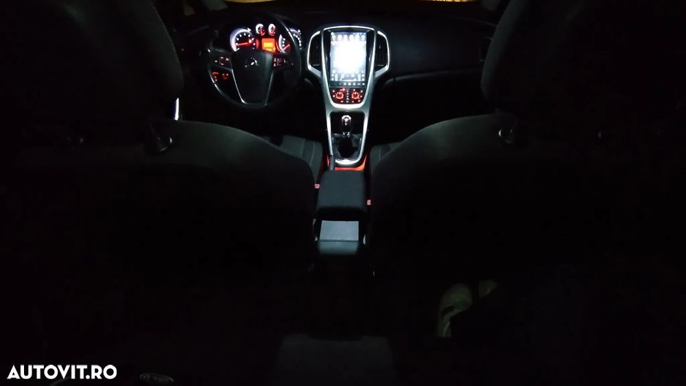 Opel Astra 1.4 Turbo Sports Tourer Design Edition - 9