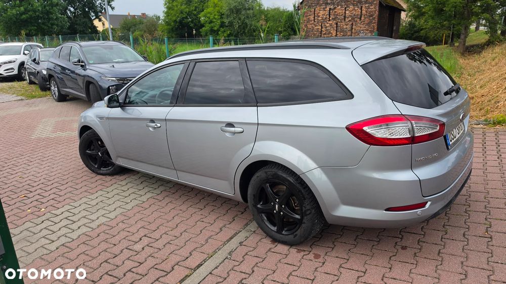 Ford Mondeo SW - 4
