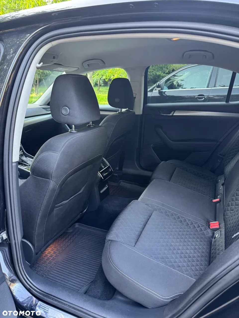 Skoda Superb 2.0 TDI Style DSG - 11
