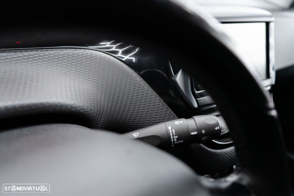 Peugeot 208 1.2 PureTech Style - 34