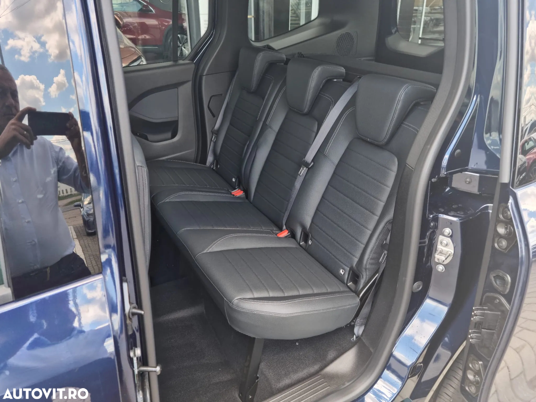 Mercedes-Benz T-Class 180d S - 10