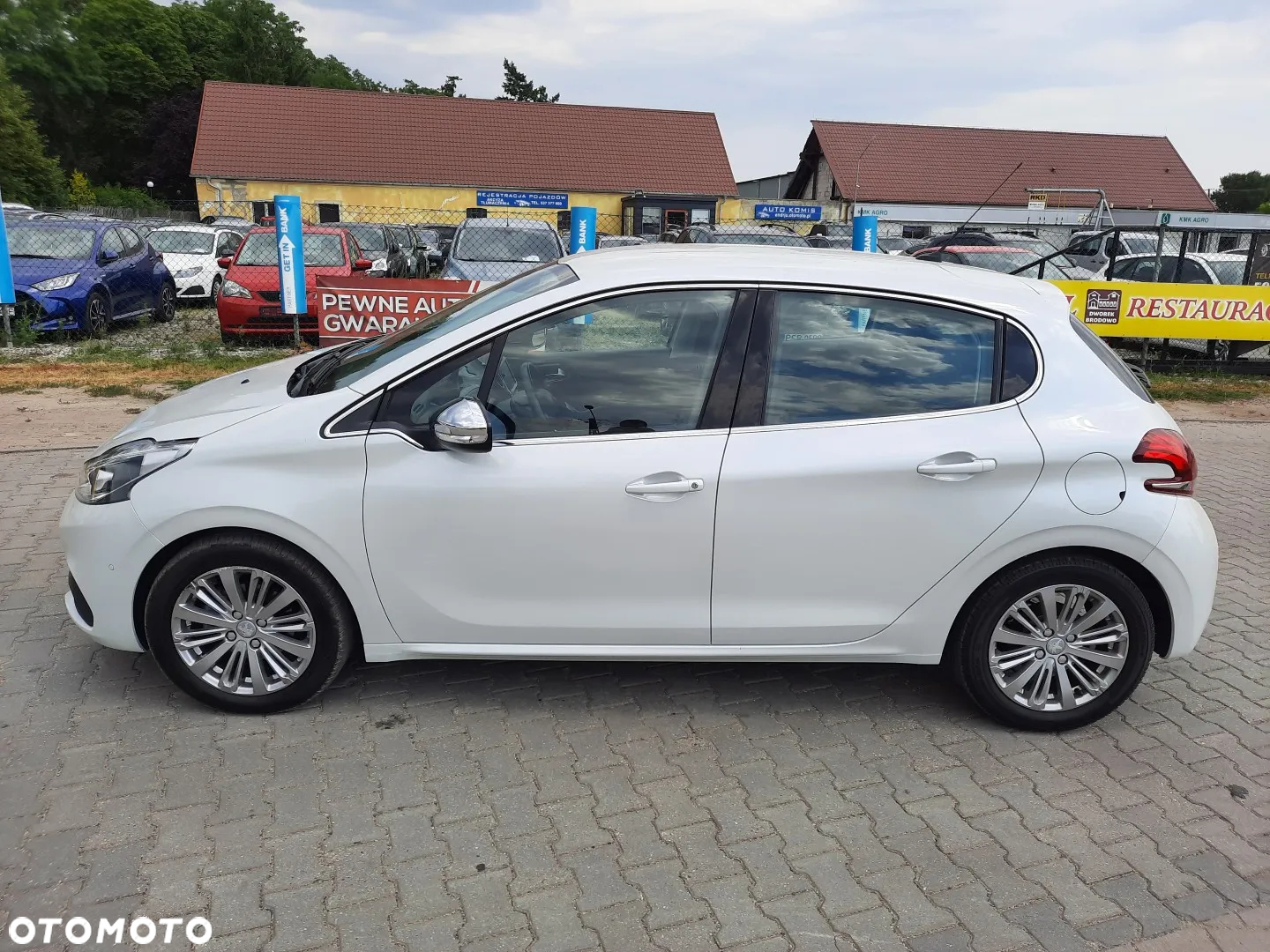 Peugeot 208 PureTech 110 Stop & Start EAT6 Allure - 9