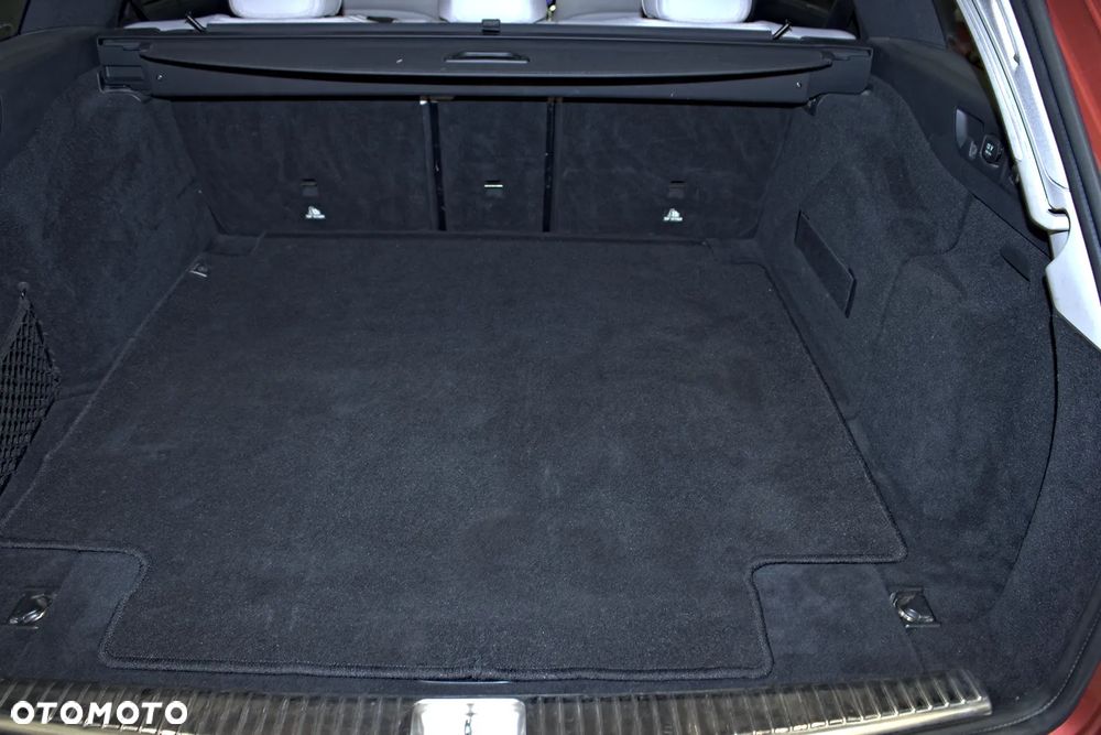 Mercedes-Benz Klasa E 220 d 4-Matic 9G-TRONIC - 10