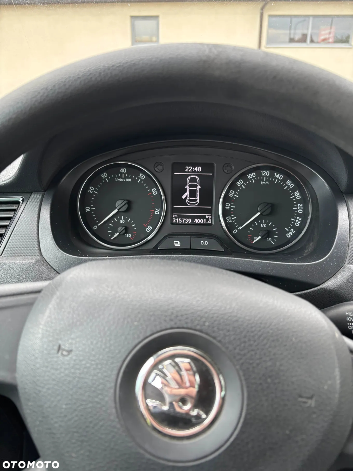 Skoda RAPID 1.2 TSI Ambition - 11