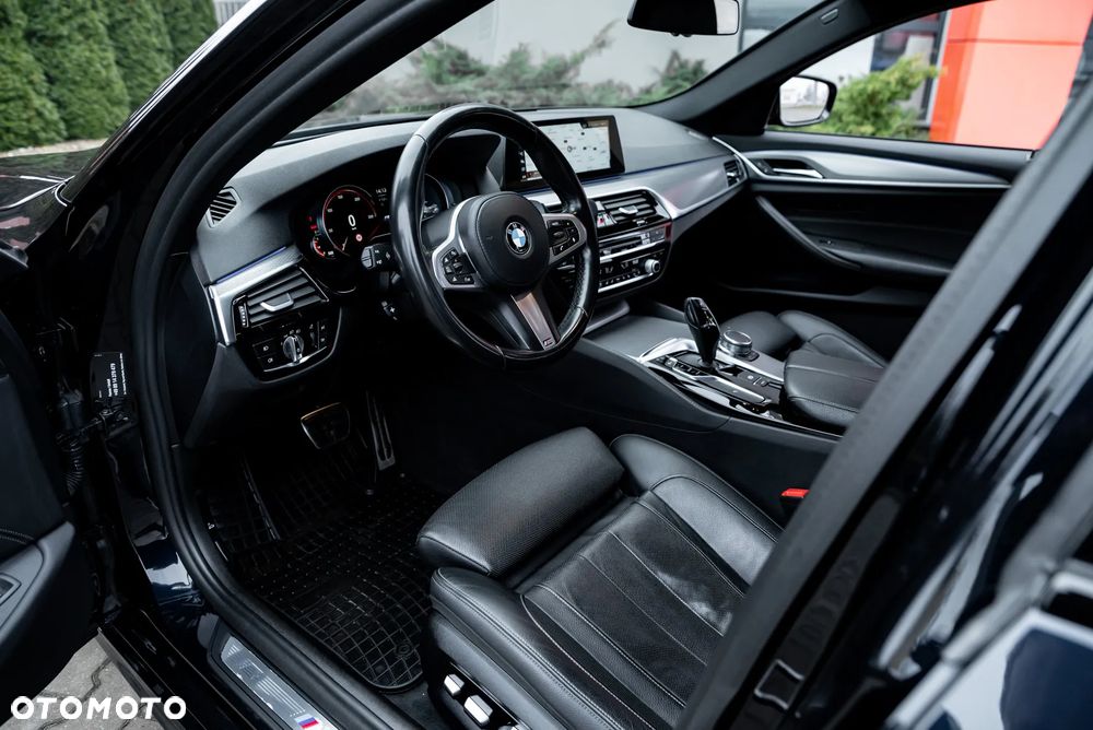 BMW Seria 5 540d xDrive M Sport Edition - 17