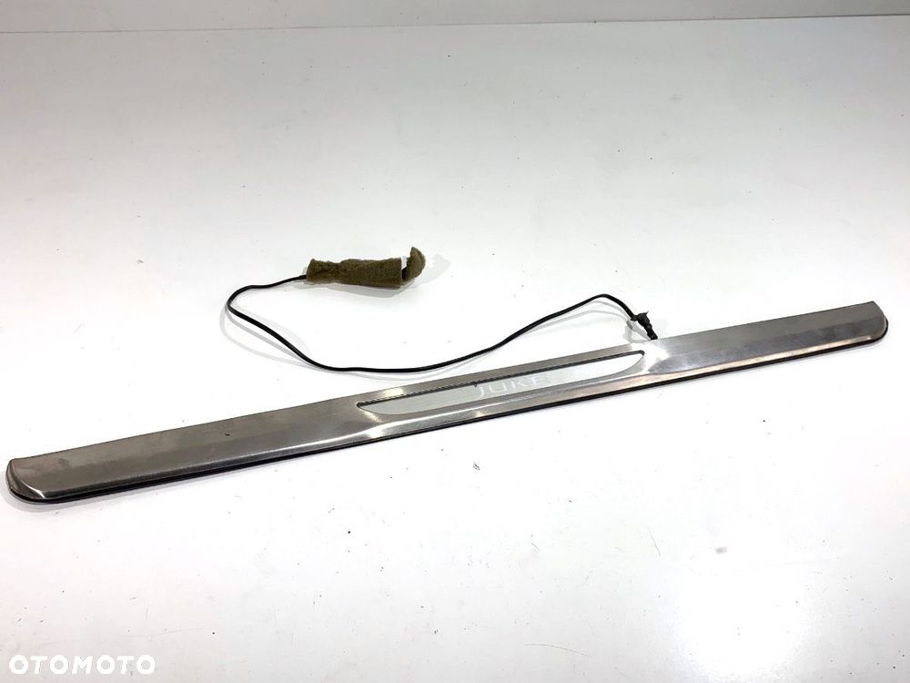 LISTWY LED NAKŁADKI PROGOWE  NISSAN JUKE (F15) 2010 - 2022 1.6 86 kW [117 KM] benzyna 2010 - 2022 - 2