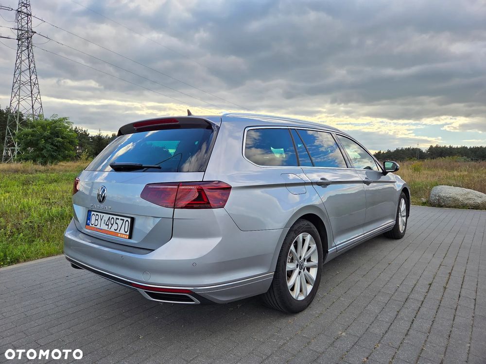 Volkswagen Passat Variant 2.0 TDI DSG (BlueMotion Technology) Highline - 3
