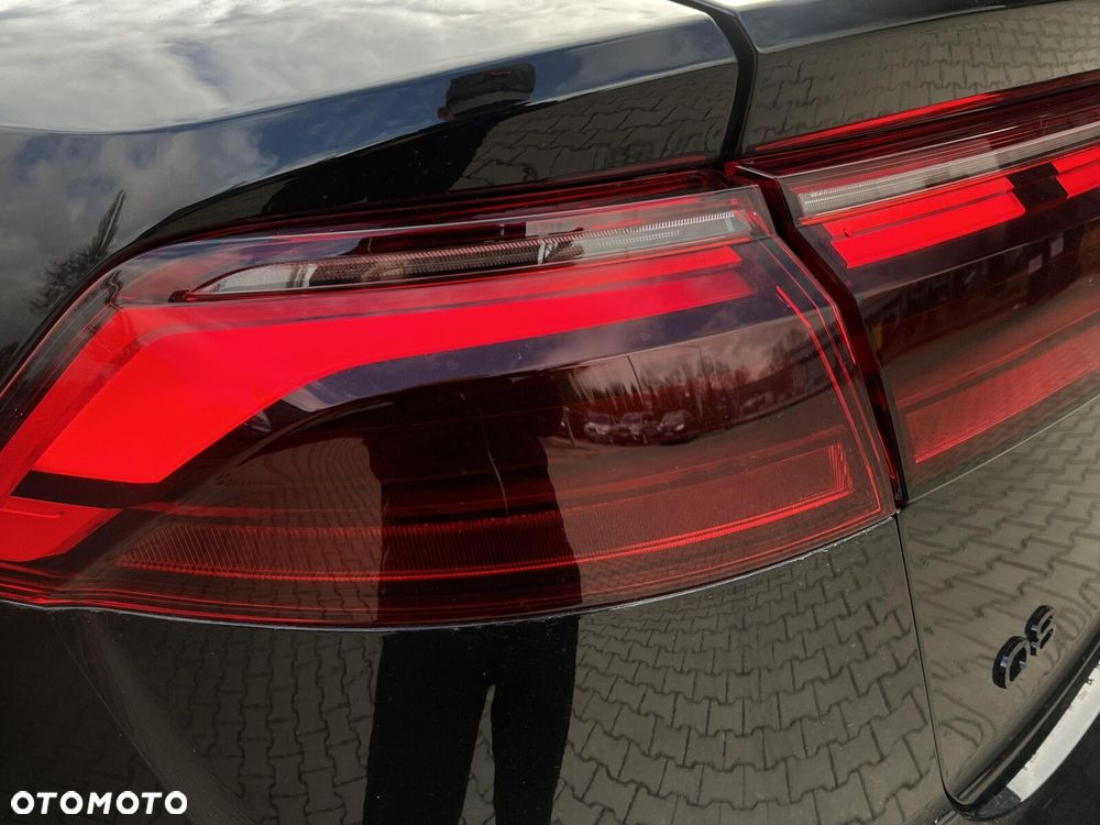 Audi Q8 - 12