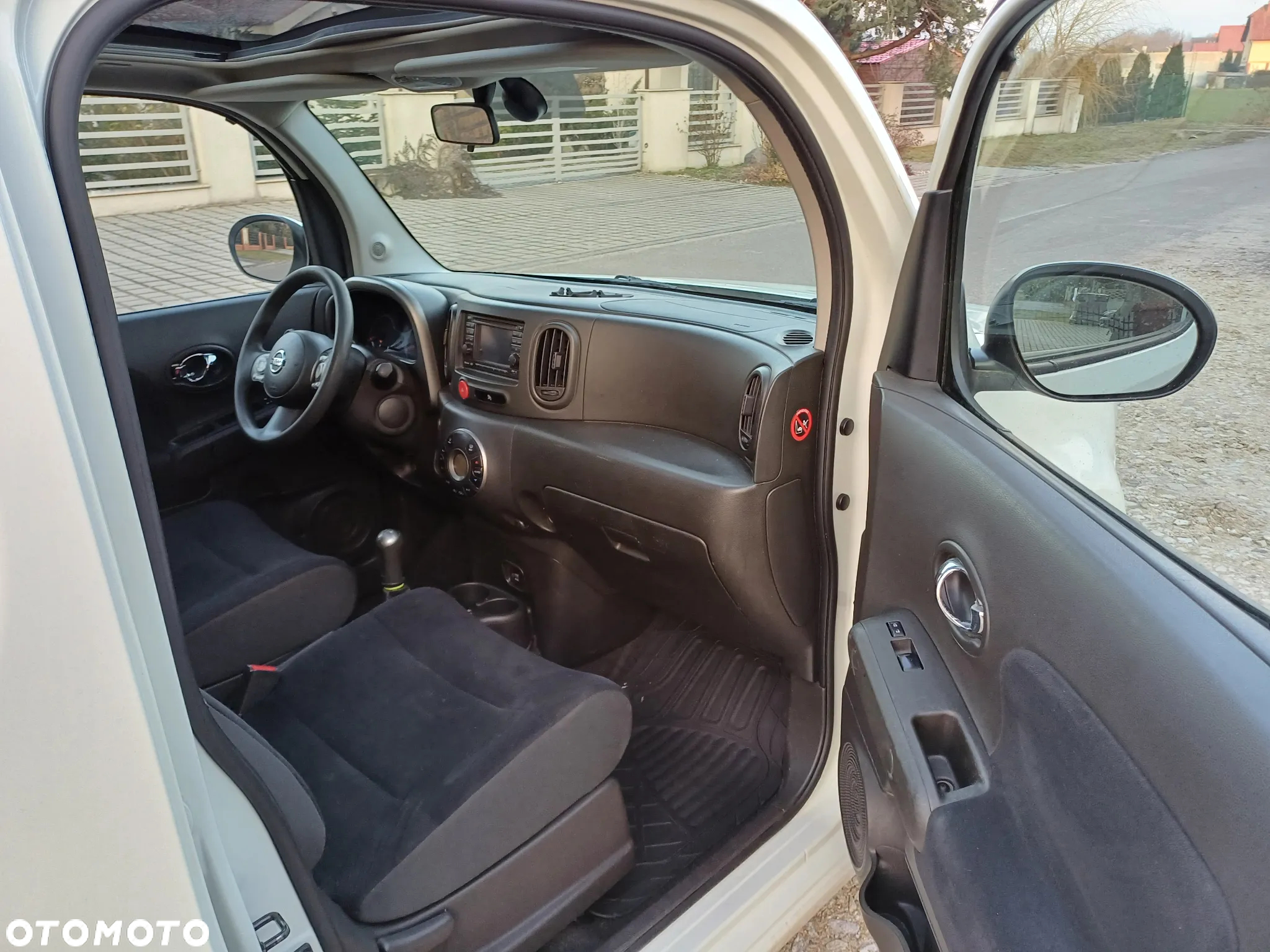 Nissan Cube 1.6 - 10